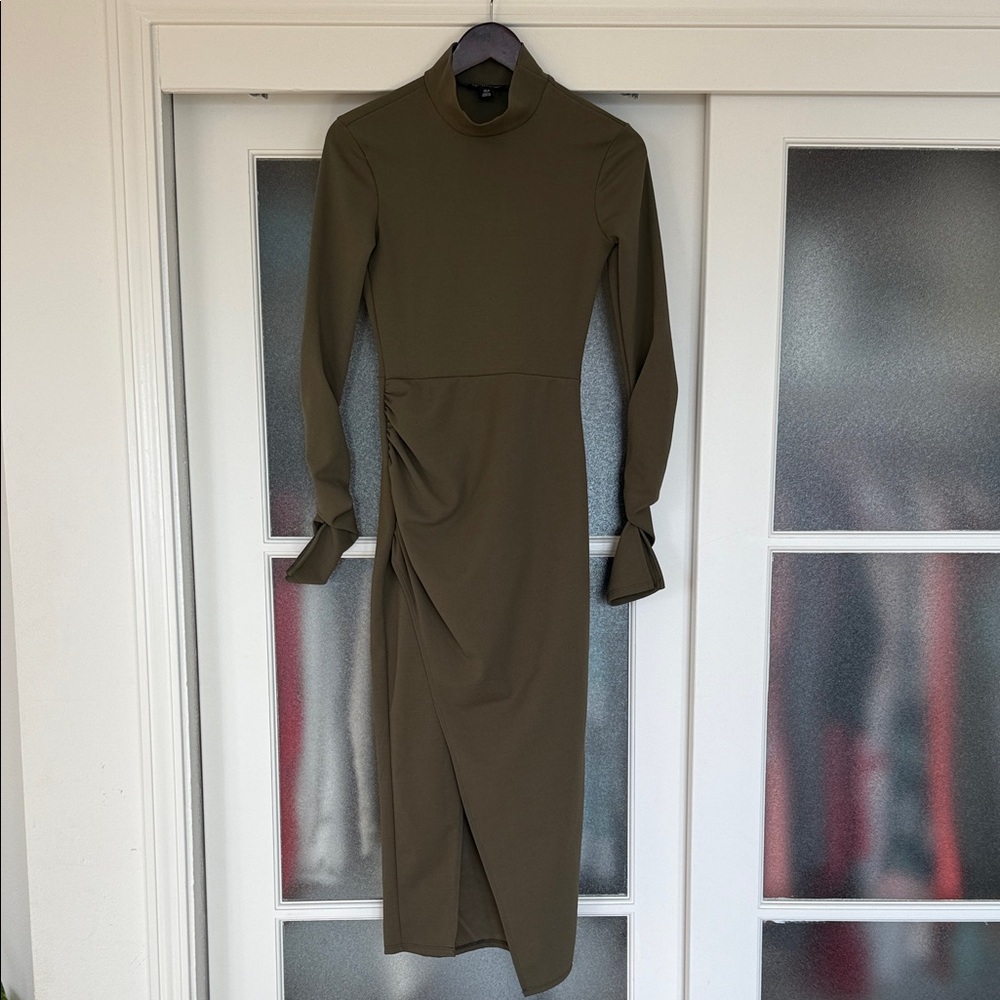PrettyLittleThing Khaki Long Sleeve Dress